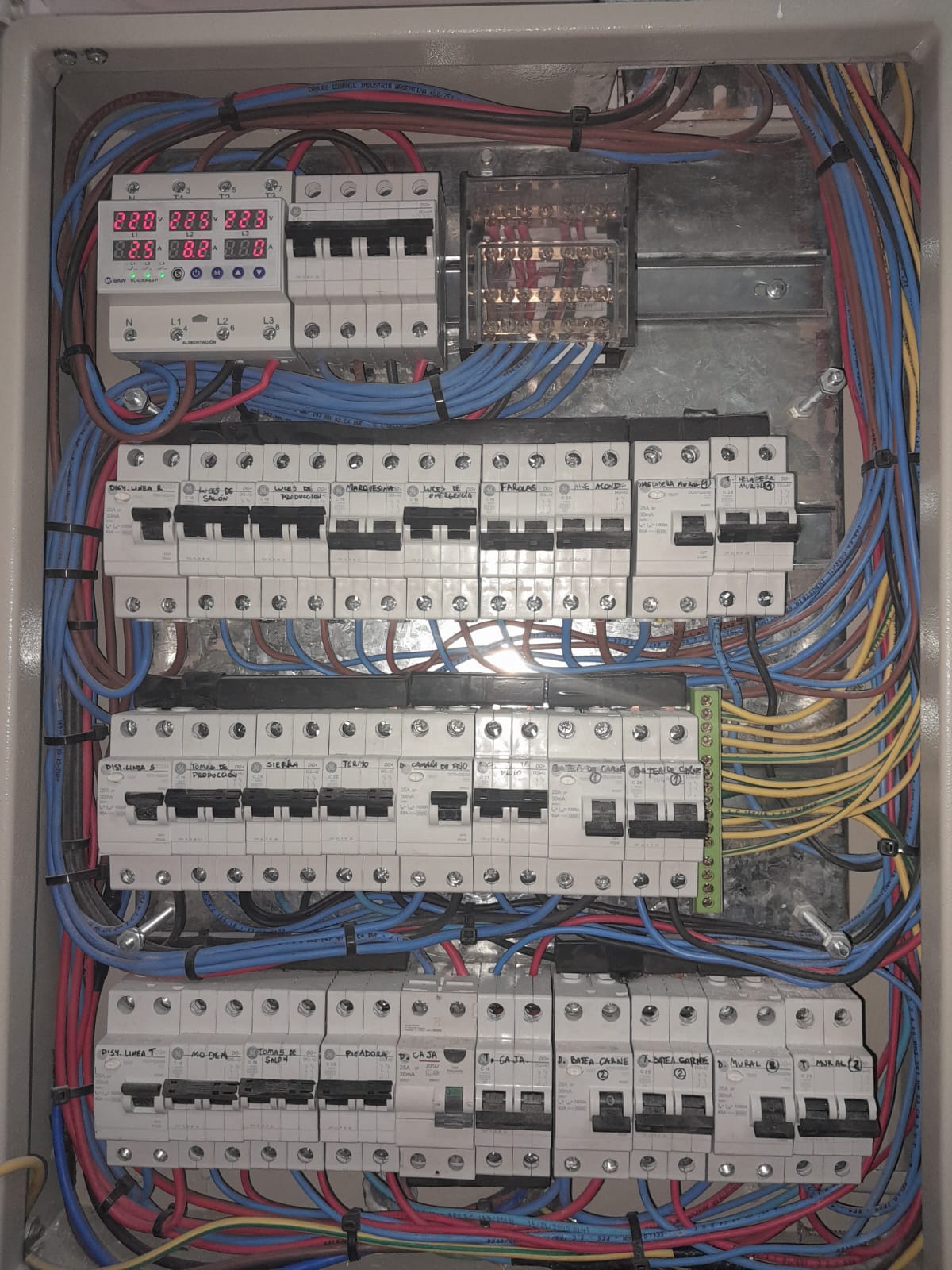 tablero eléctrico - ElectroInstalaciones